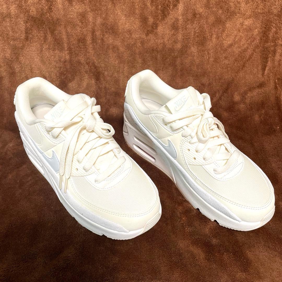 NIKE ナイキ　AIR MAX ホワイト　25㎝