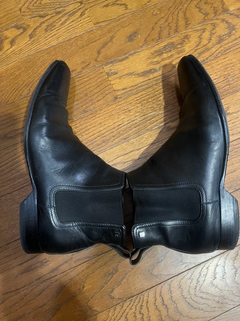 Louis Vuitton ブラックレザー サイドゴアブーツ