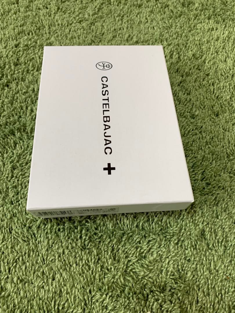 CASTELBAJAC カステルバジャック 牛革 二つ折り財布　新品22000円