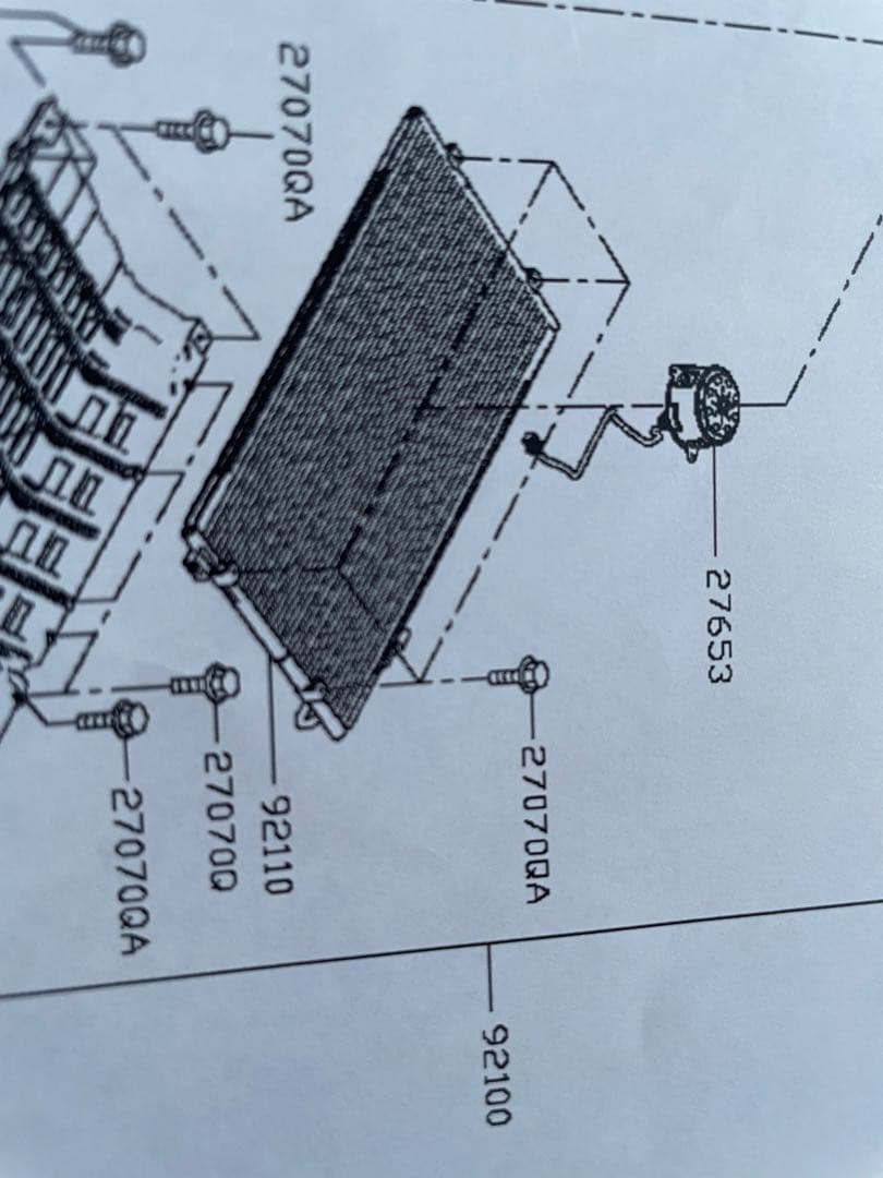 NV350キャラバン　エアコン　コンデンサー新品未使用➕Oリングセット92110
