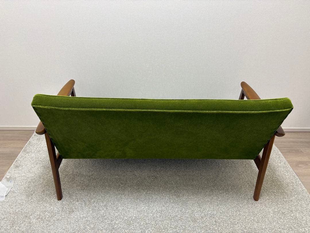 カリモク60 Kチェア　2シーター　モケットグリーン