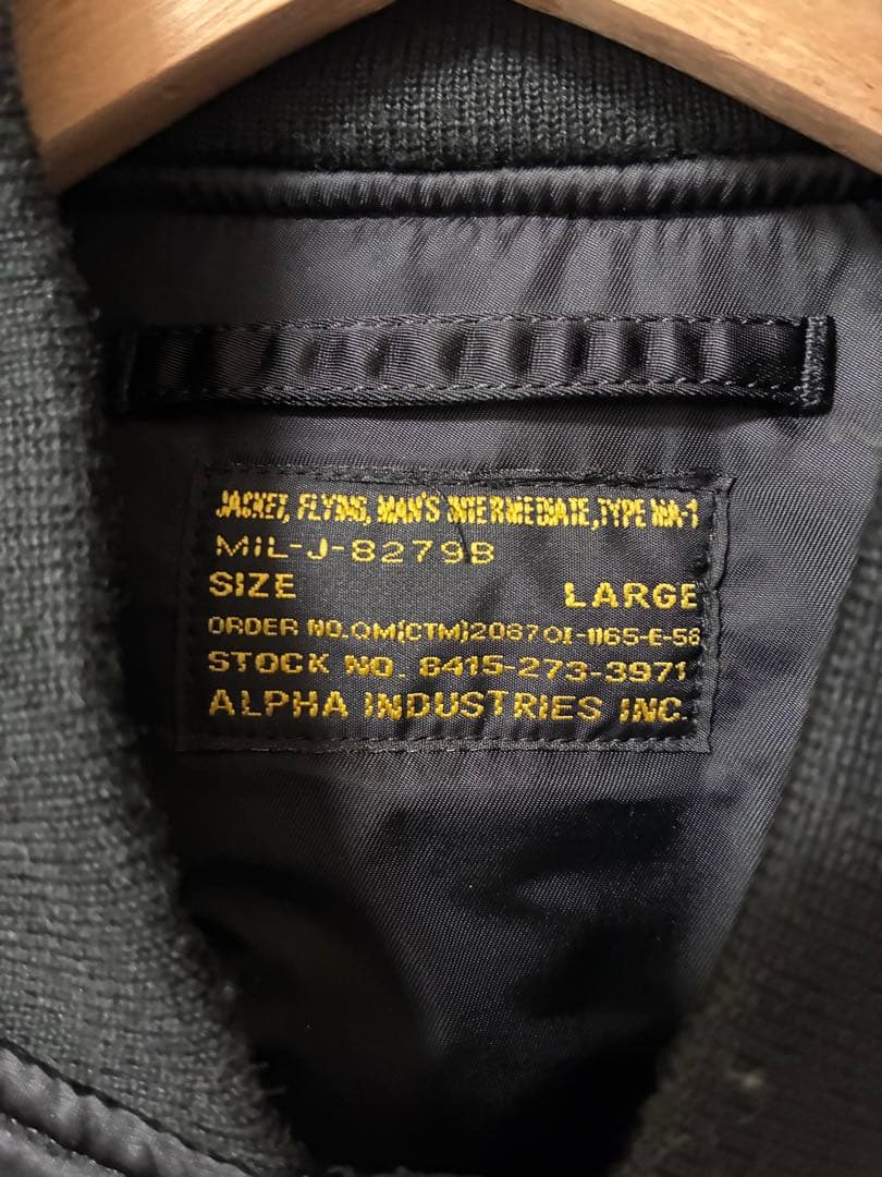 masaALPHAINDUSTRIES MA−1 DOBBSVINTAGE