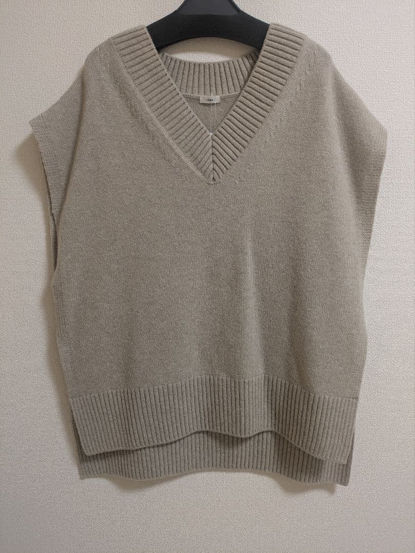 【新品】IENA ベージュ ニットベスト