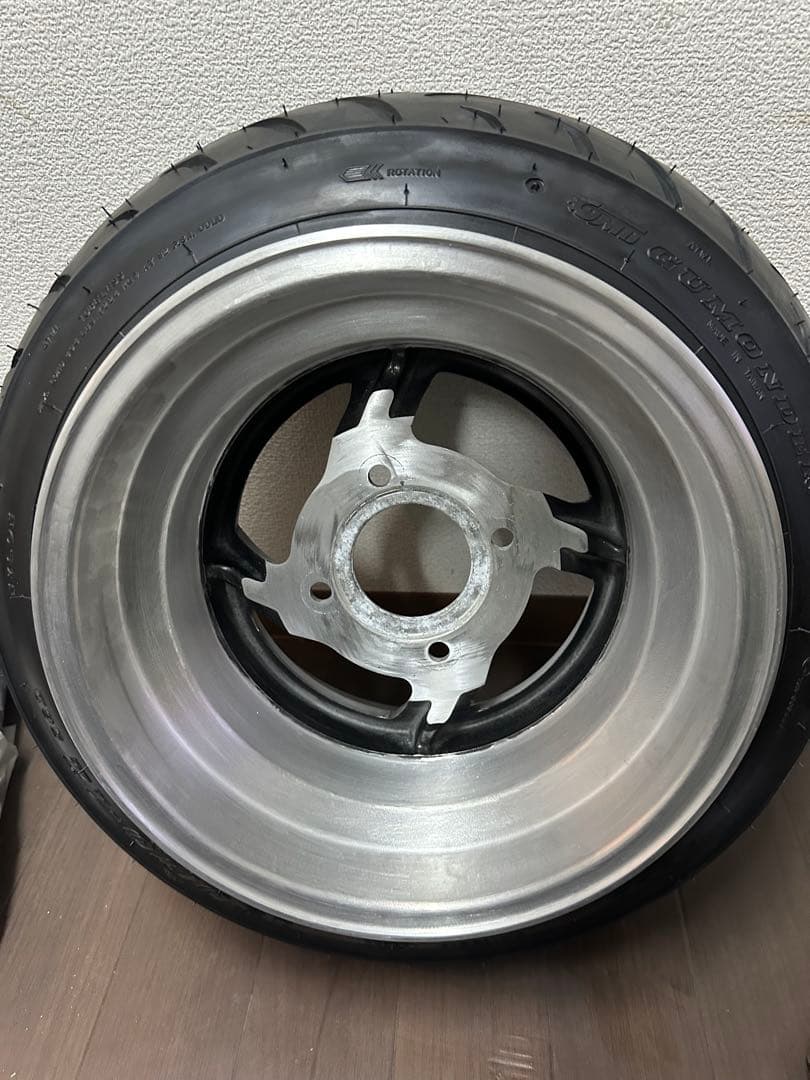 ズーマー　zoomer ホイール　12インチ　8J ハブ　リアハブ