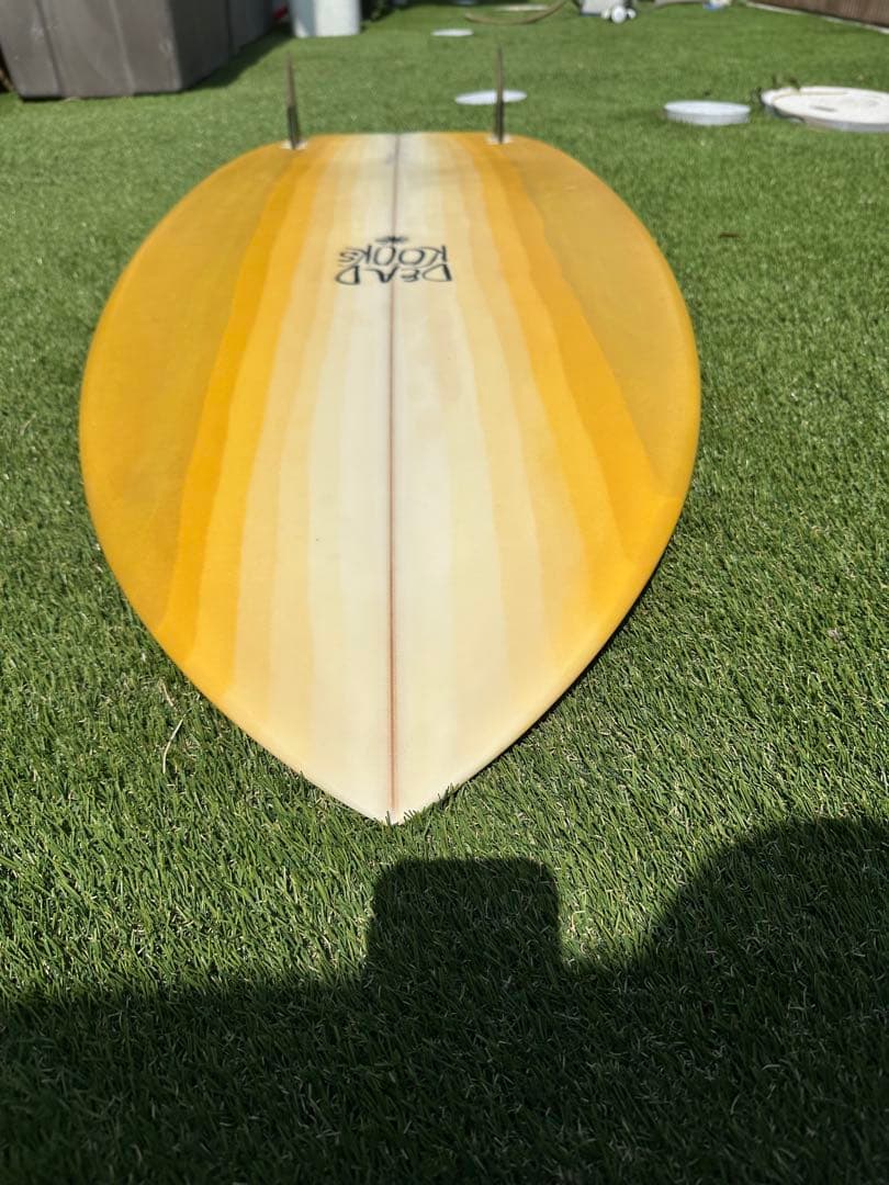 デッドクークス　フィッシュサーフボードRiches 5’2 キャプテンフィン付き