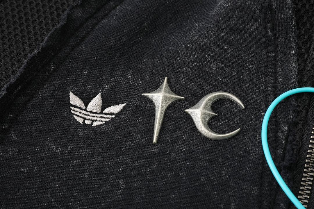 THUG CLUB × ADIDAS コラボレーション パーカー M