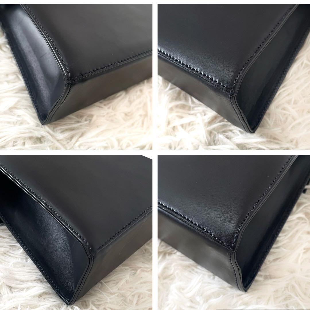 Salvatore Ferragamo ヴァラリボン 2way ショルダーバッグ