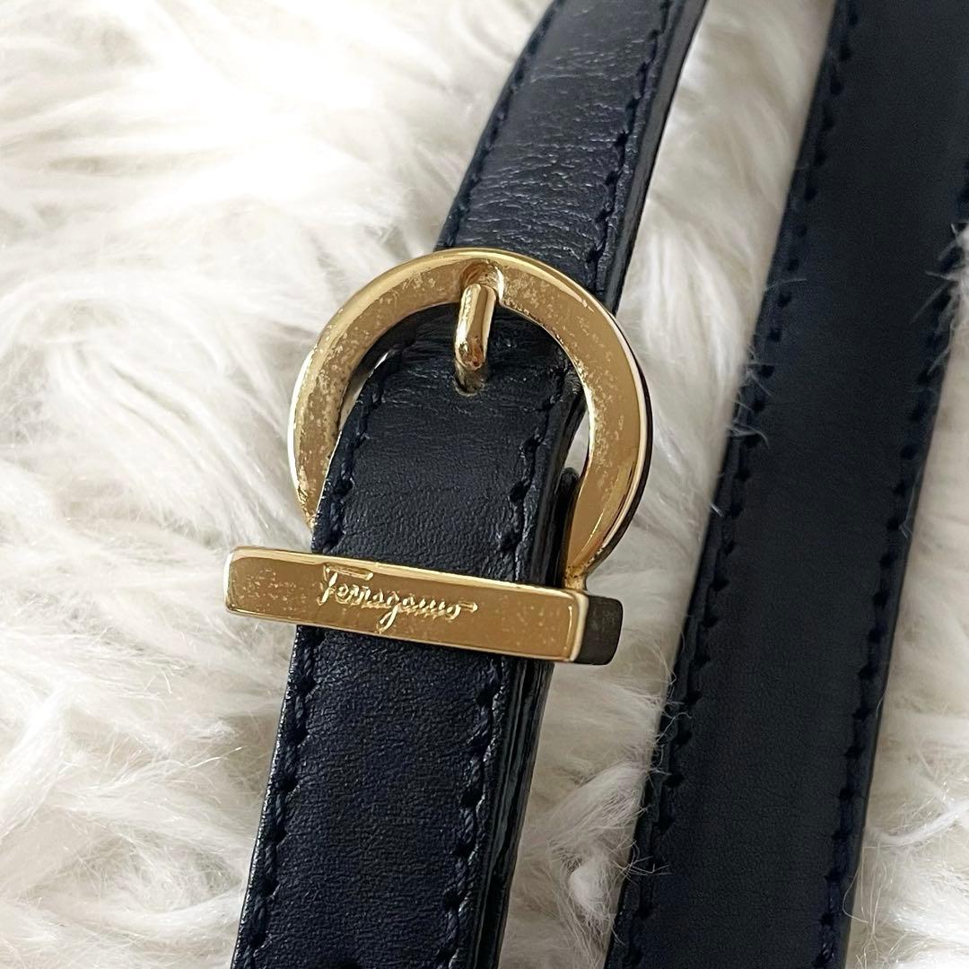 Salvatore Ferragamo ヴァラリボン 2way ショルダーバッグ