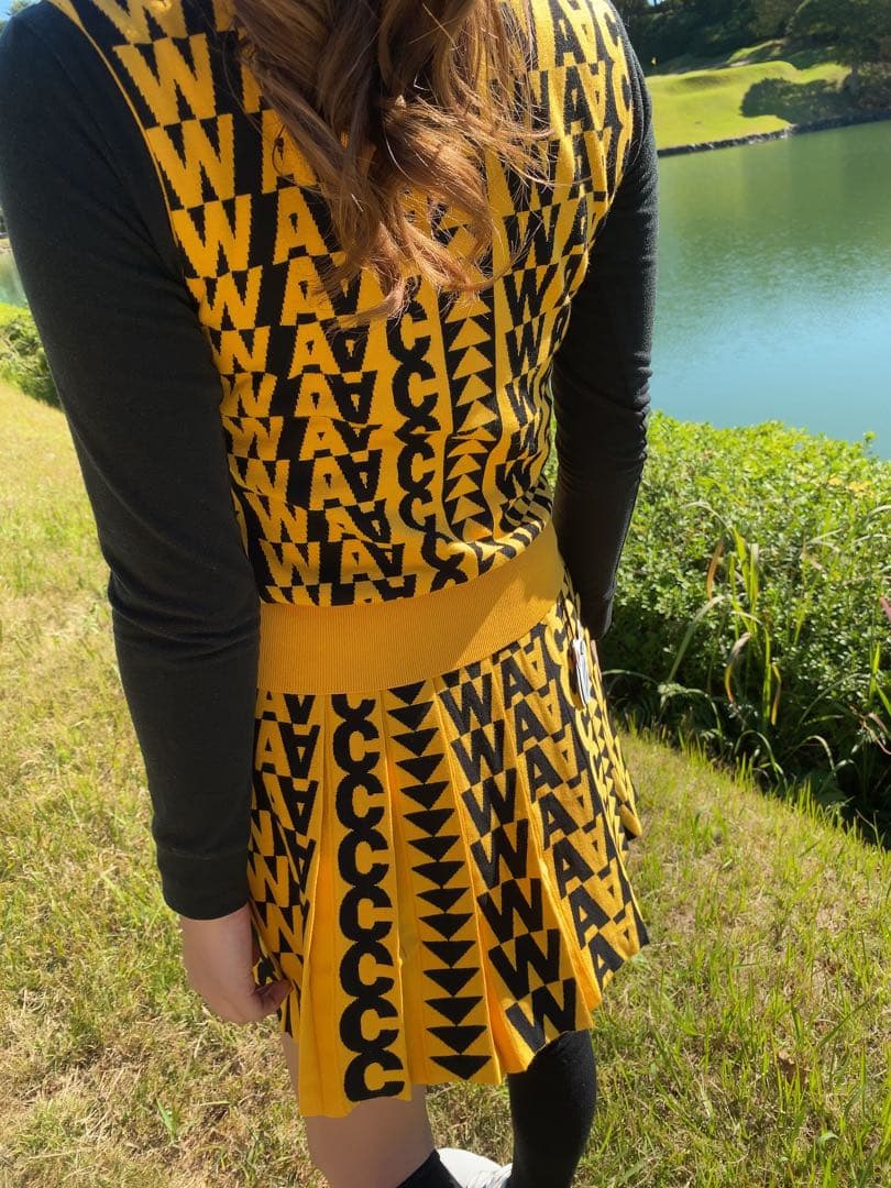 WAAC ワック　韓国　完売　ゴルフウェア　レディース　セットアップ