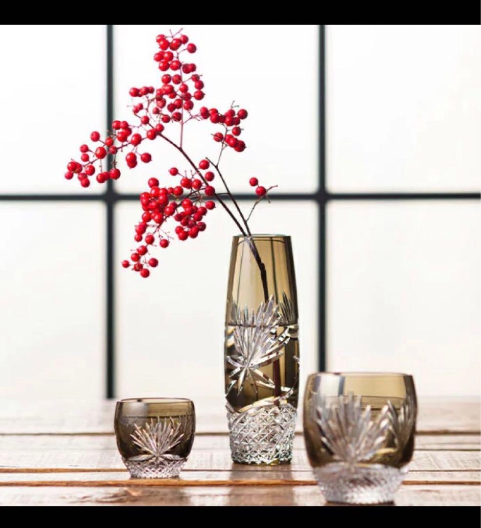 【新品未使用】KAGAMI カガミクリスタル　一輪挿 一輪挿し　花瓶　月下美人