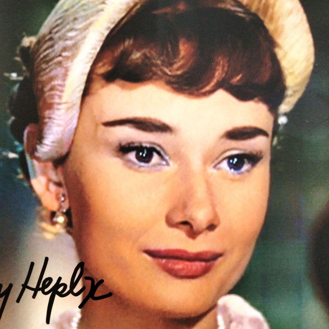 オードリー・ヘプバーン直筆サイン入り2Lサイズ写真…ローマの休日