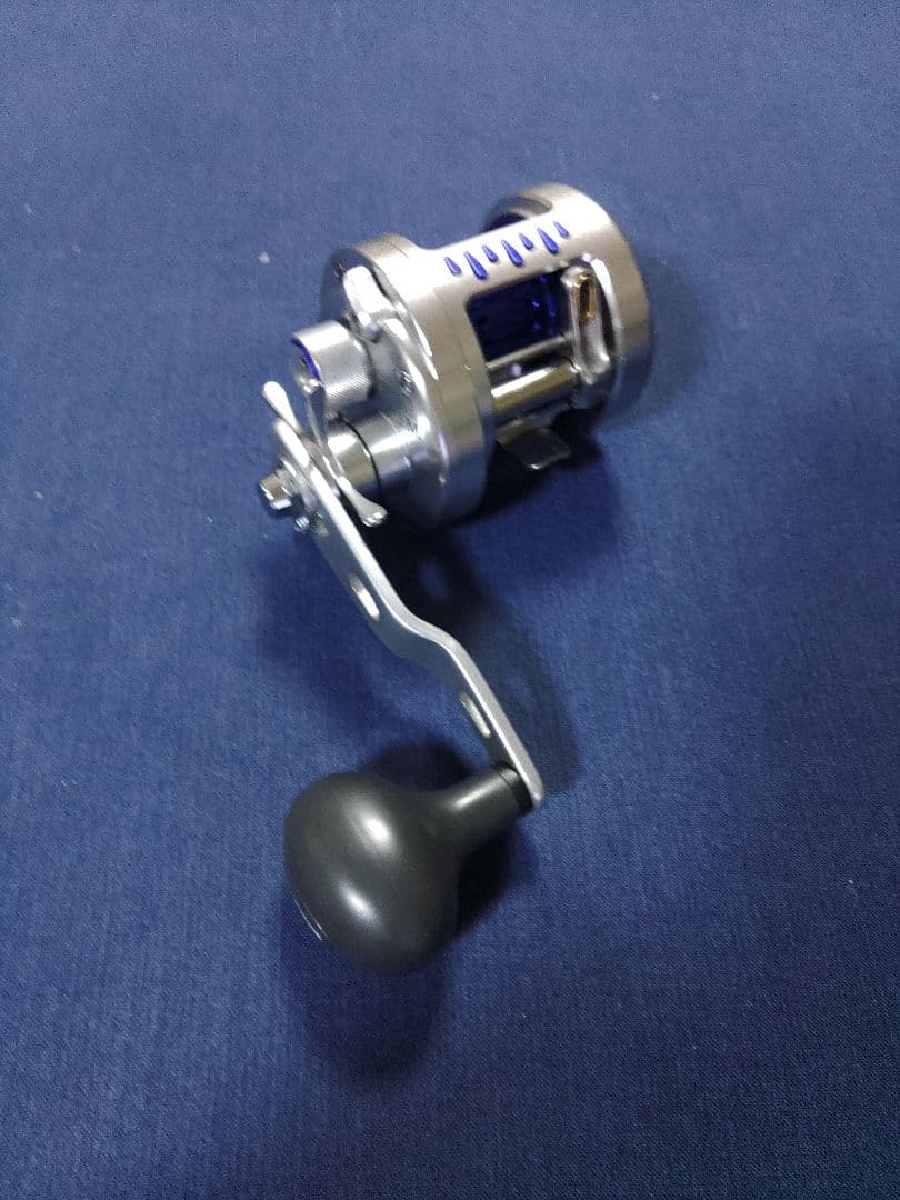 シマノオシアカルカッタコンクエスト300JM