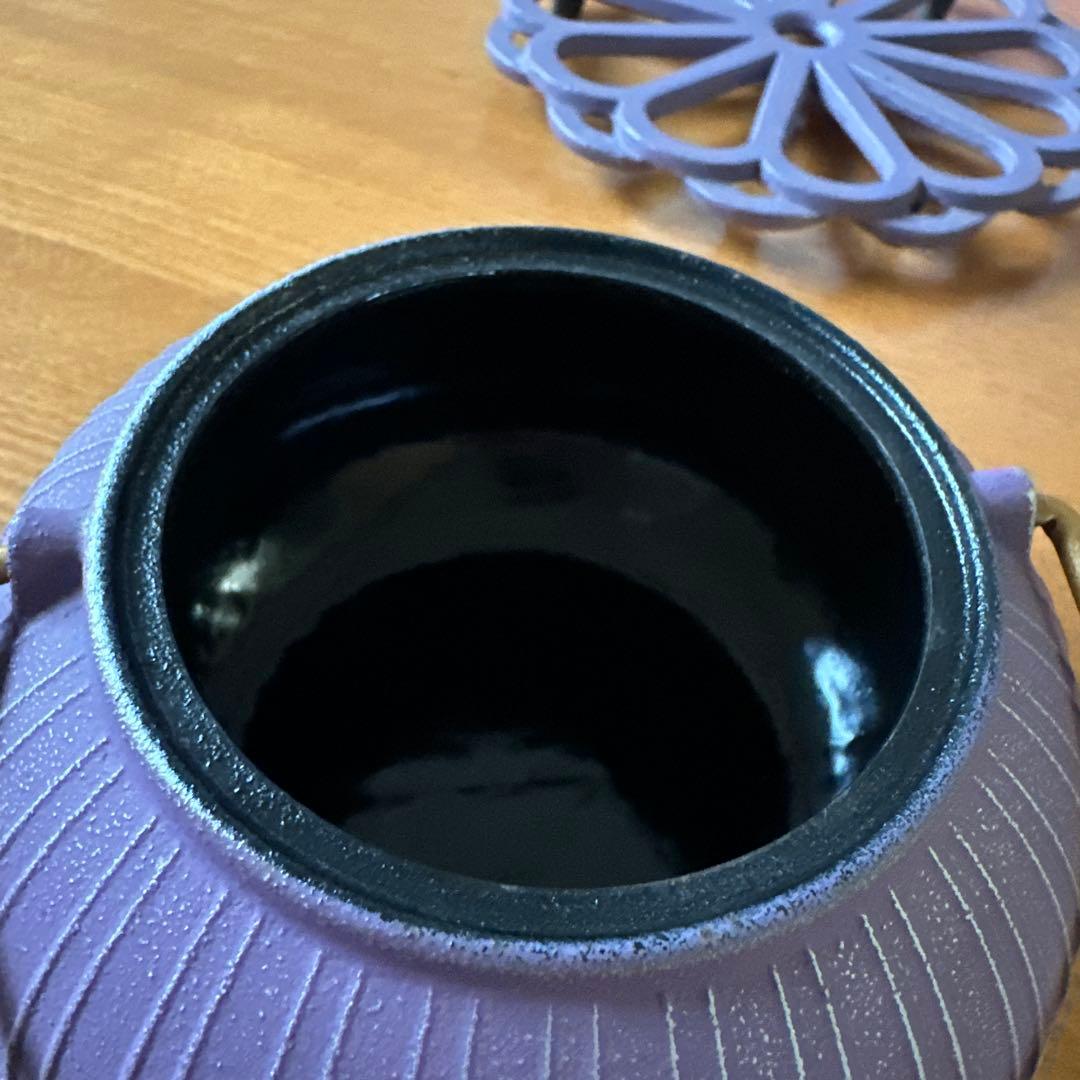 岩鋳の南部鉄器 急須 菊0.65Lラベンダーと釜敷 輪菊 艶消ラベンダーのセット