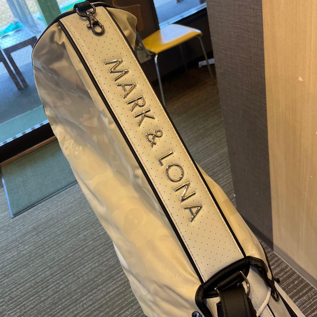 マークアンドロナ　キャディーバッグ　ほぼ未使用