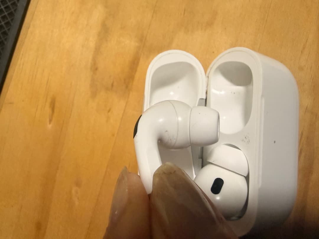 AirPodsPro2 傷あり 中古 音良好品