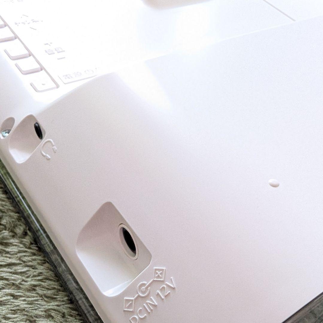 Panasonic 19インチ プライベートビエラ UN-19F7D 液晶テレビ