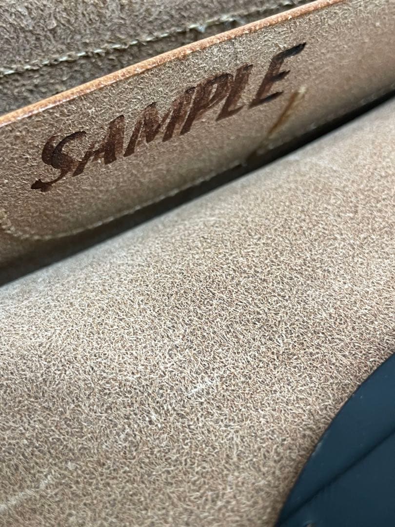 未使用品 Redmoon(レッドムーン)ロングウォレット 革財布 ハンドメイド