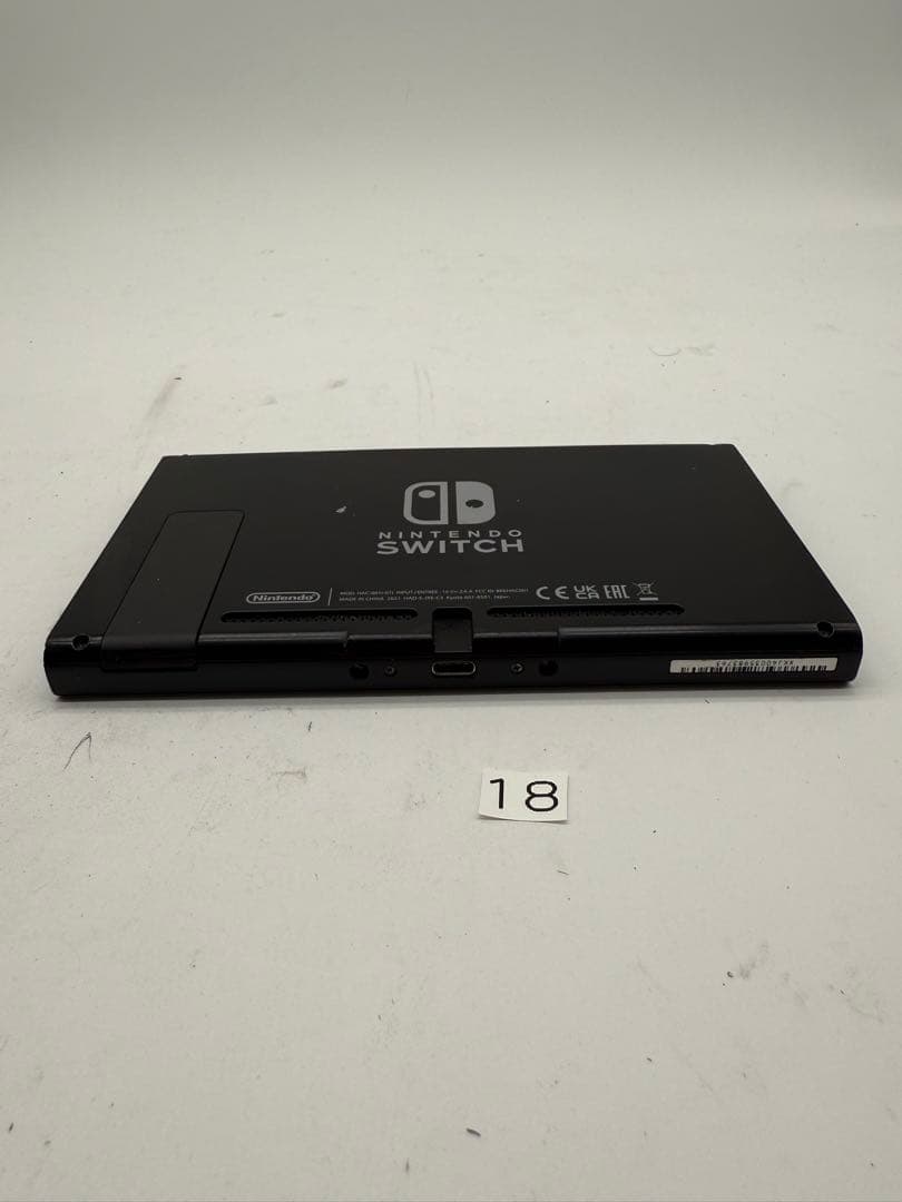 任天堂Switch 本体　18