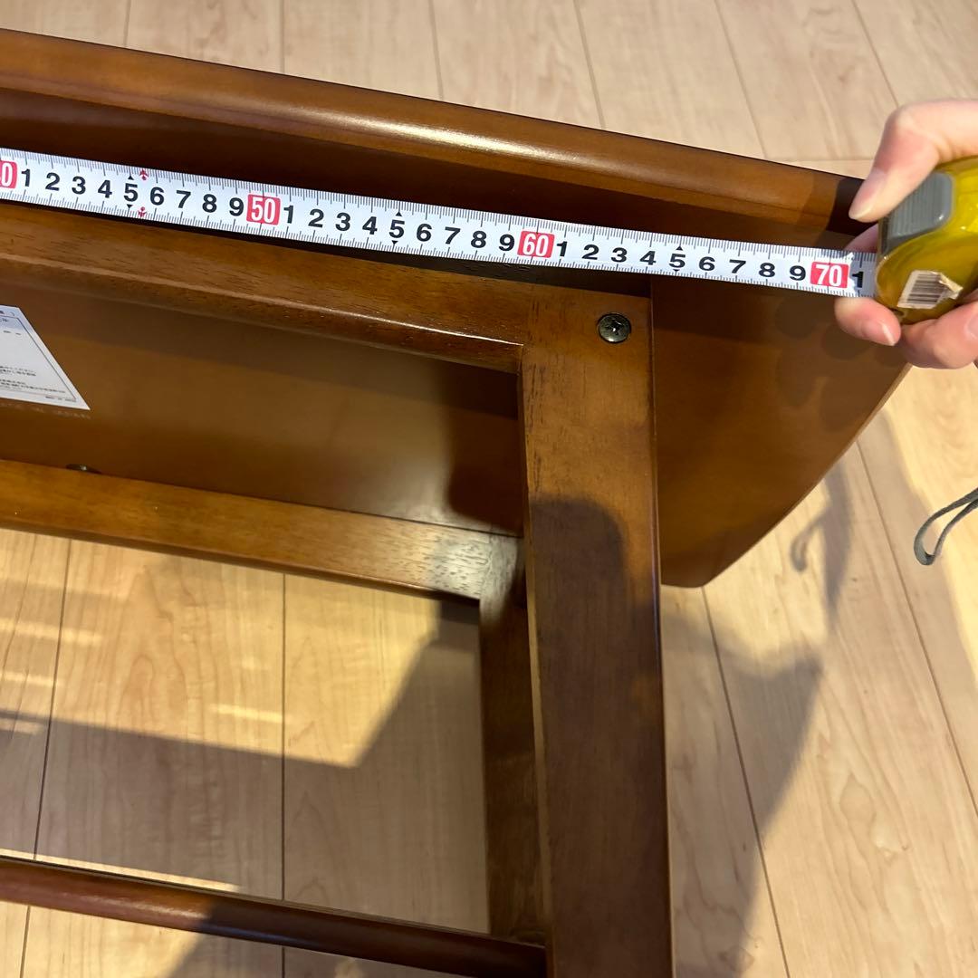 木製ブラウンテーブル 約90cm x 50cmカリモク