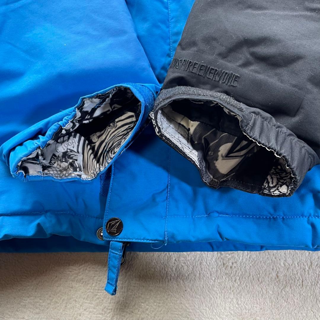 VOLCOM スノボー　ウェア　耐水圧　8000mm メンズ　セットアップ　M