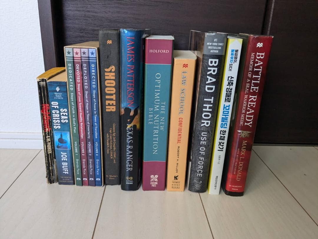 洋書140冊（戦争、小説、歴史）