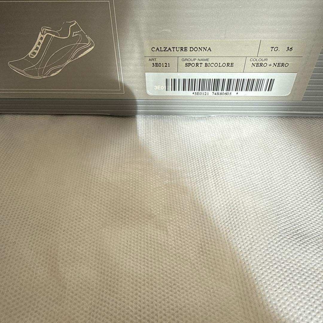 PRADA 36サイズスニーカー