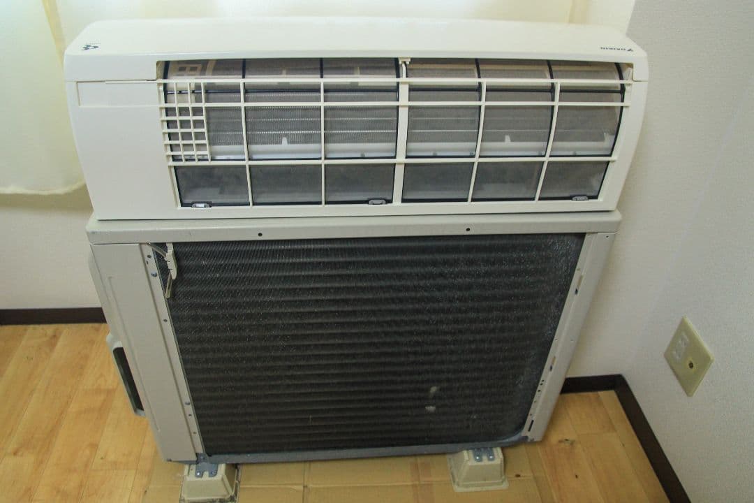 ダイキン ルームエアコン（S40YTEP-W） 壁掛形 シングル 14畳程度