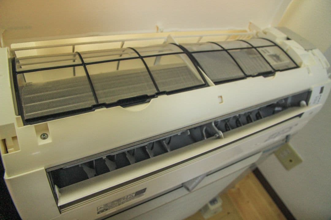 ダイキン ルームエアコン（S40YTEP-W） 壁掛形 シングル 14畳程度