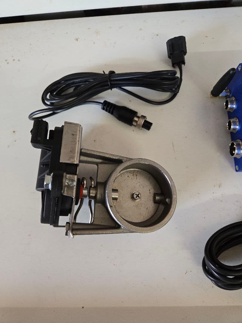 電動可変バルブ　マフラー　バルブ　電動　50.8Φ　12V　 角度調整機能付き