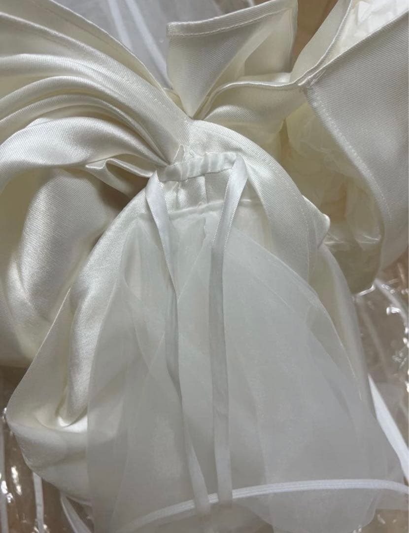 ぺりかん 【アントニオリーヴァ風】ウェディングドレス　バックトレーン