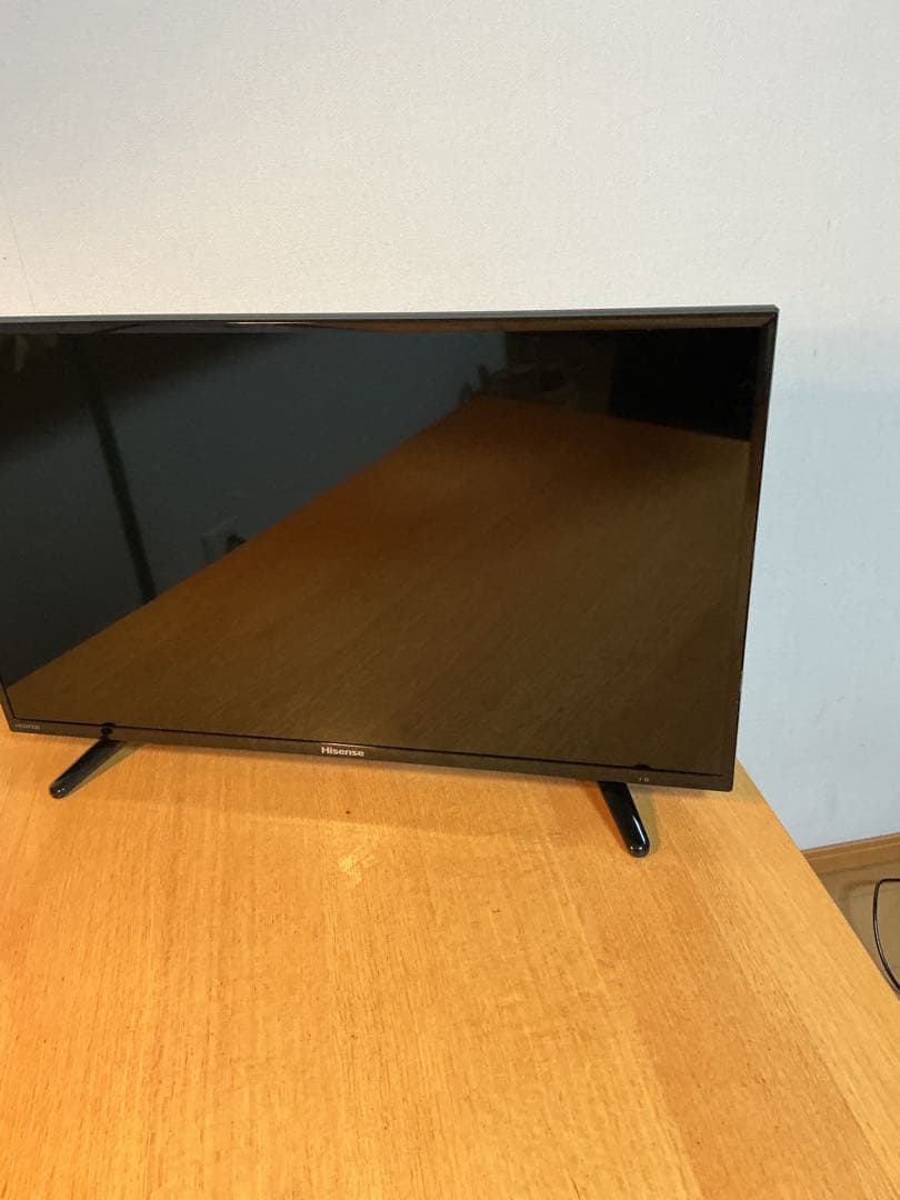 ☆美品　ハイセンス32型液晶テレビHS32K220 おまけあり　送料無料！