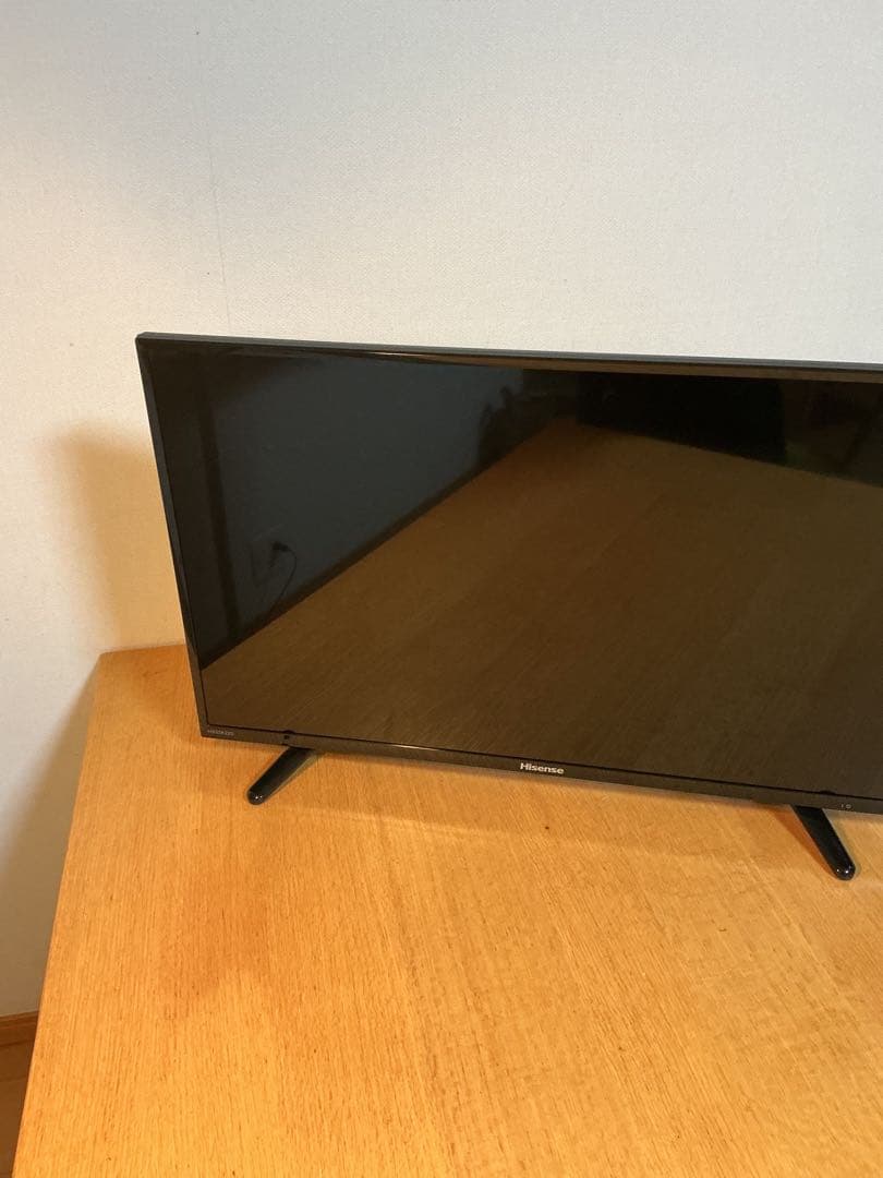 ☆美品　ハイセンス32型液晶テレビHS32K220 おまけあり　送料無料！