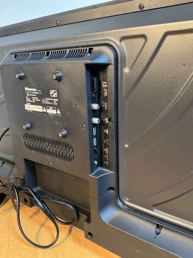 ☆美品　ハイセンス32型液晶テレビHS32K220 おまけあり　送料無料！