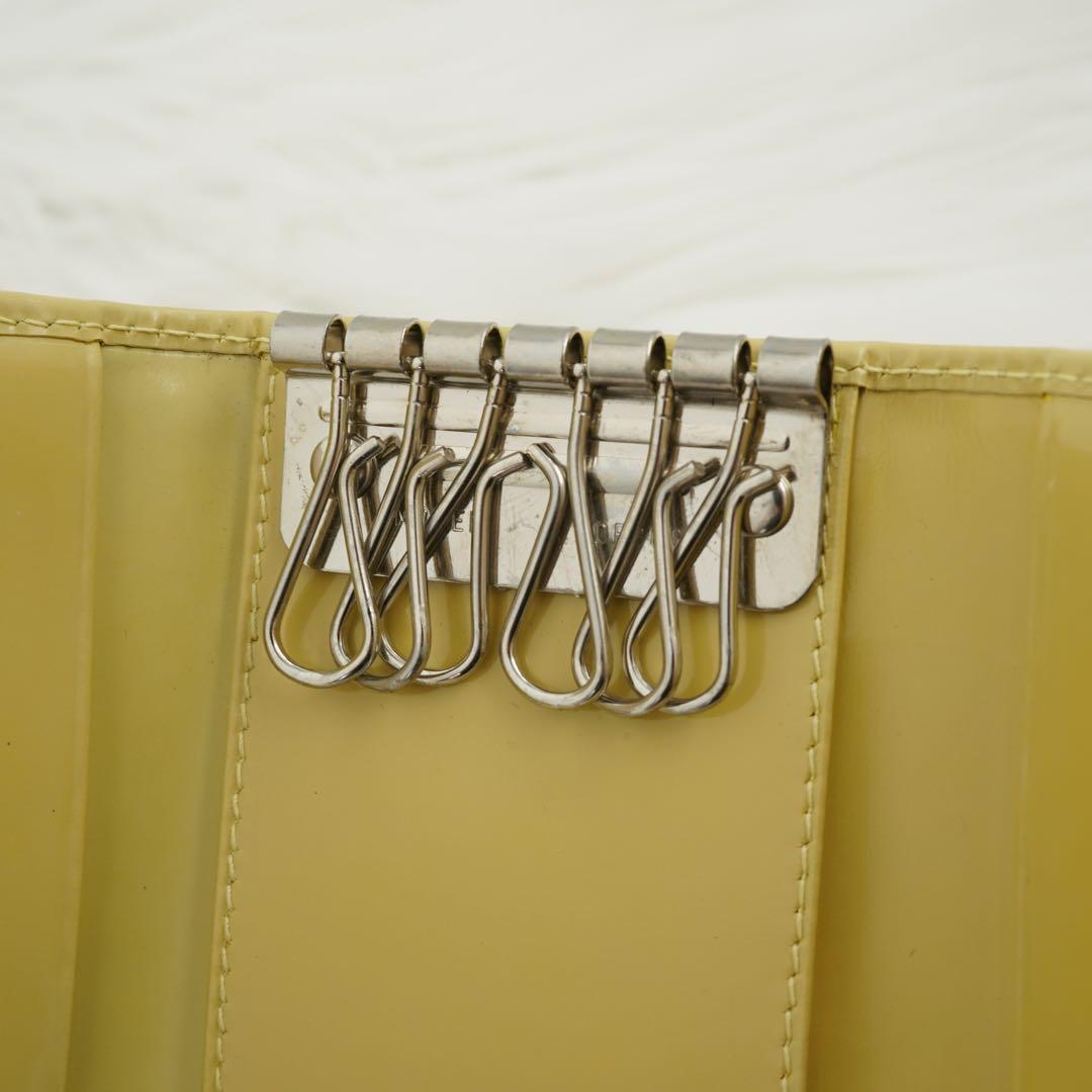 新品未使用品　箱・ギャランティ付き　PRADA プラダ　キーケース　ロゴグラム