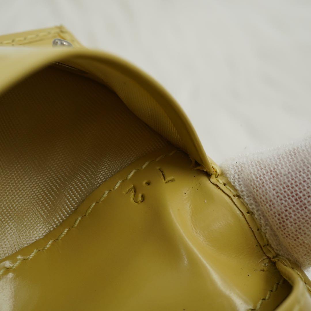 新品未使用品　箱・ギャランティ付き　PRADA プラダ　キーケース　ロゴグラム