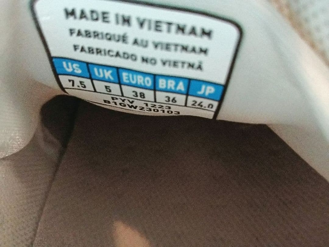 【値下】ミズノYOUDOユウドウ Ⅱ ウォーキングシューズ 24cm 膝負担軽減