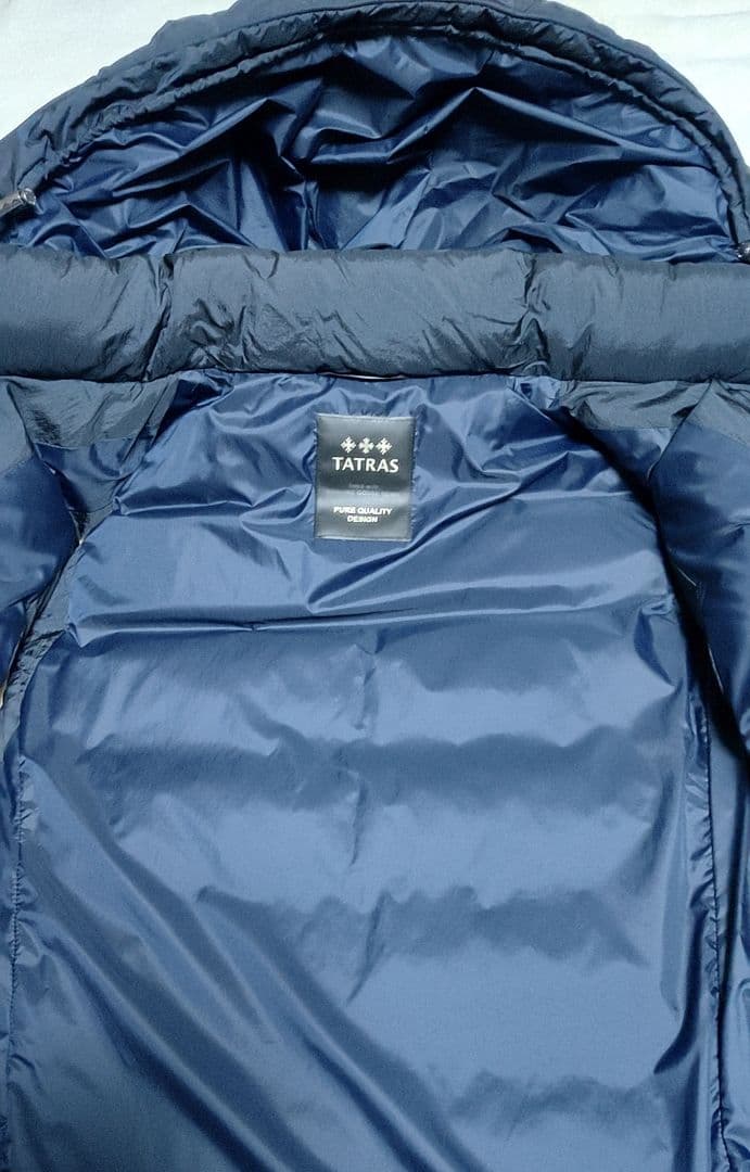 【美品】TATRAS タトラス フード付きダウンベスト ネイビー サイズ4