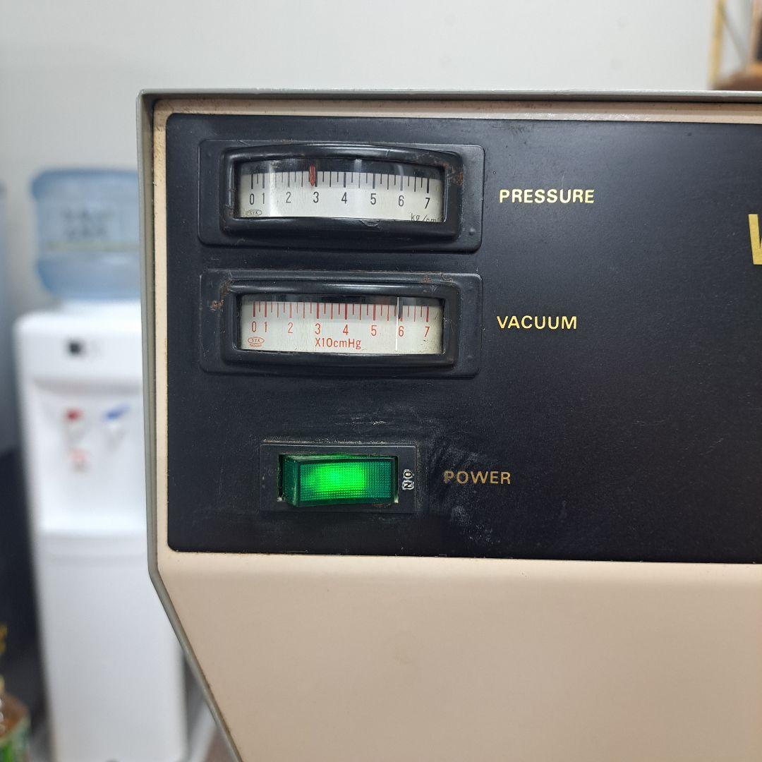 歯科技工　モリタ　バキュームミキサー　真空撹拌機　カップ付属　壁掛け可能