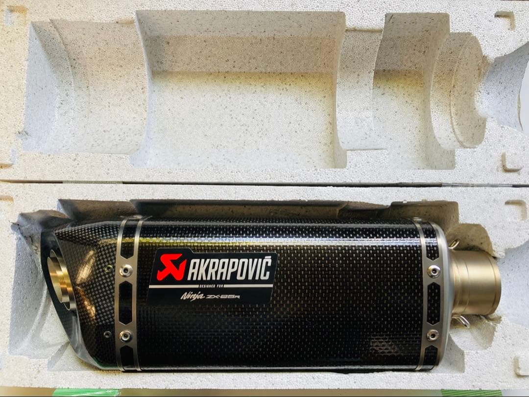 ユウ　カワサキ×Akrapovic Ninja ZX-25R用 フルエキ