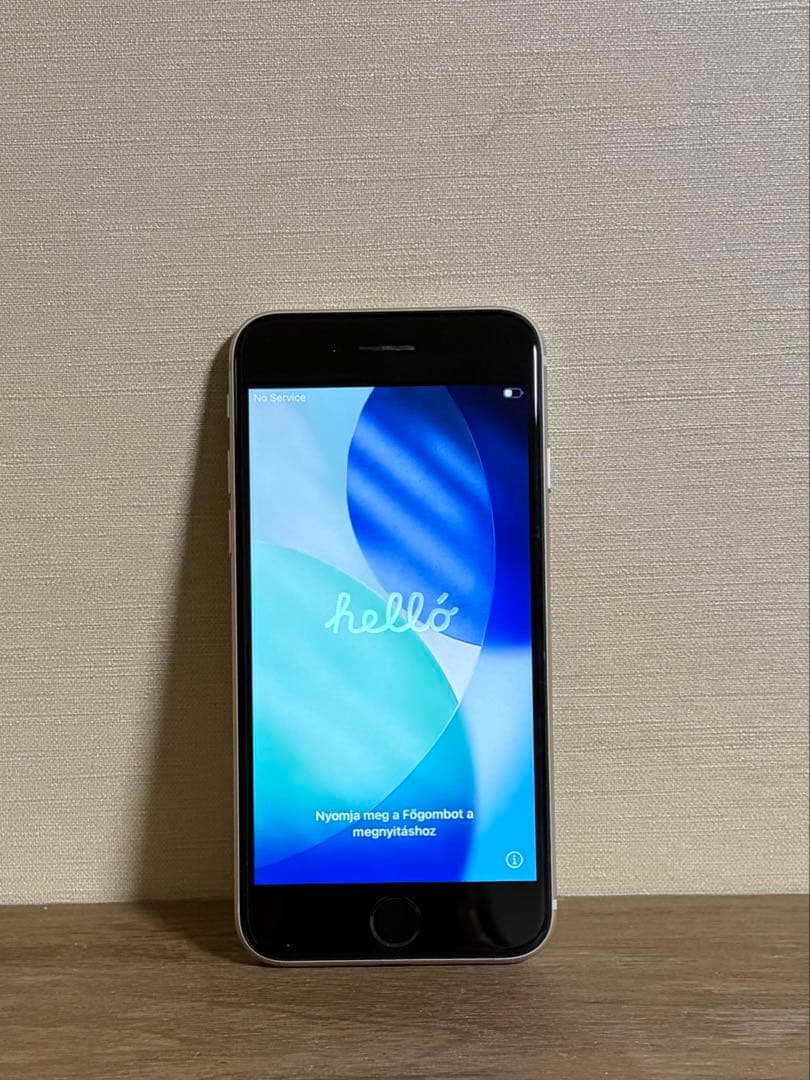 t*o様 iPhone SE 第二世代　ホワイト