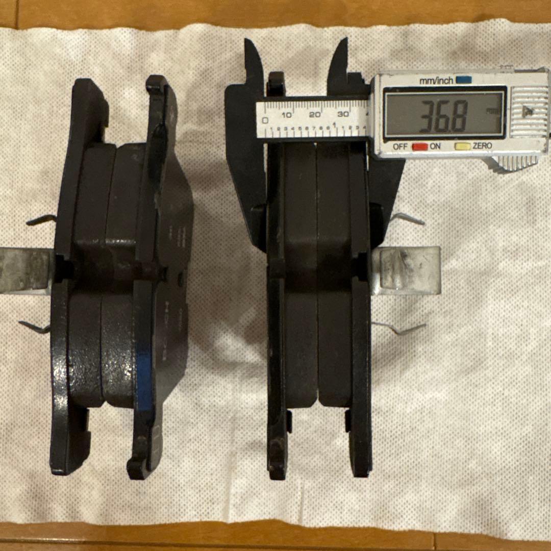  F30純正ブレーキパッド フロント／リアセット！厚みたっぷり♫