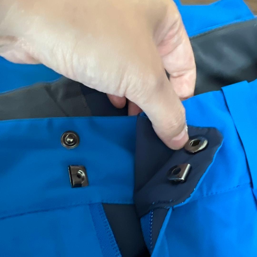 ピークパフォーマンス　スキースノボーウェアSサイズ上下セット