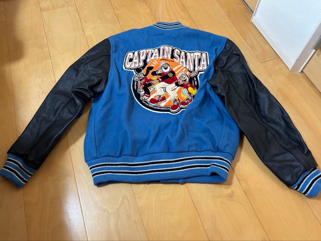 キャプテンサンタ　スタジャン