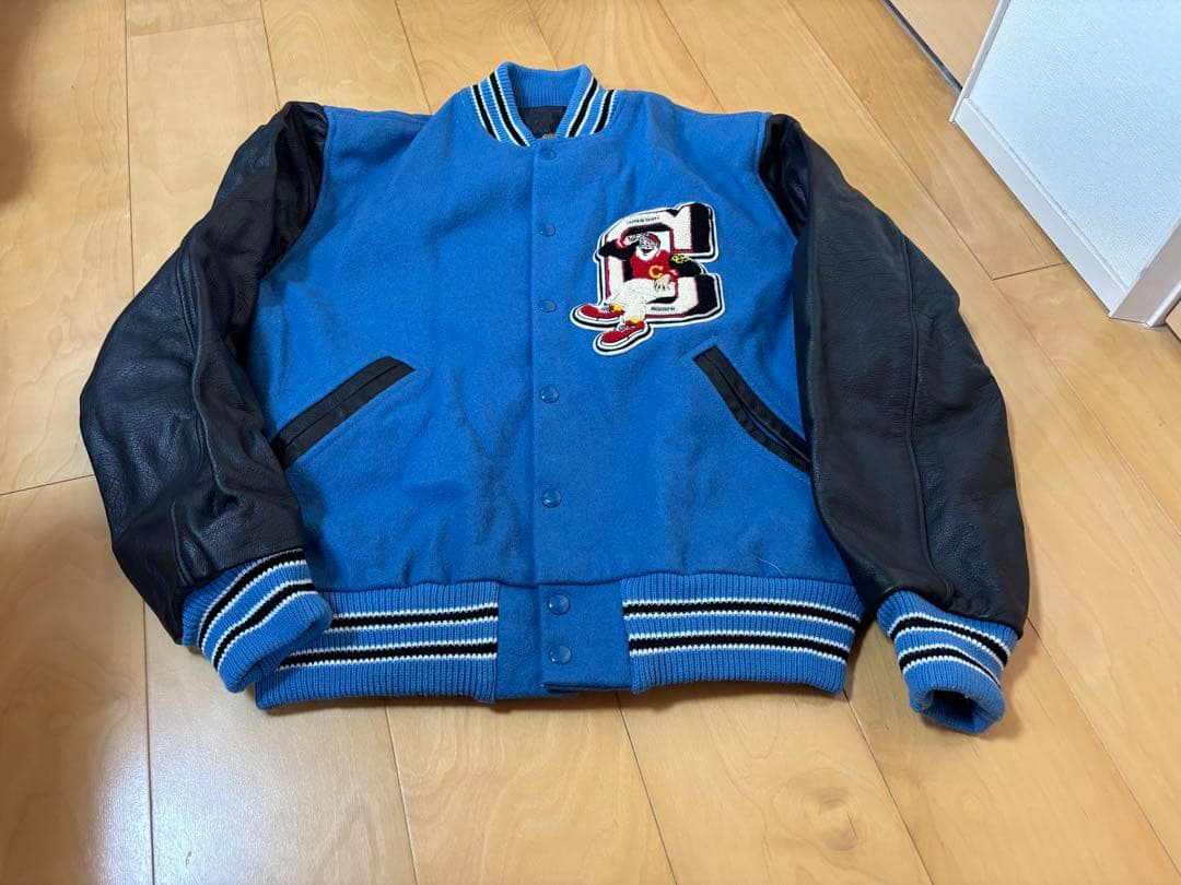 キャプテンサンタ　スタジャン