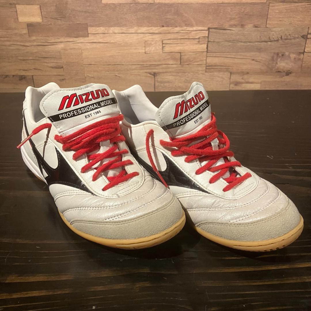 MIZUNO　フットサルシューズ　MORELIA　白/黒/赤　25.5cm
