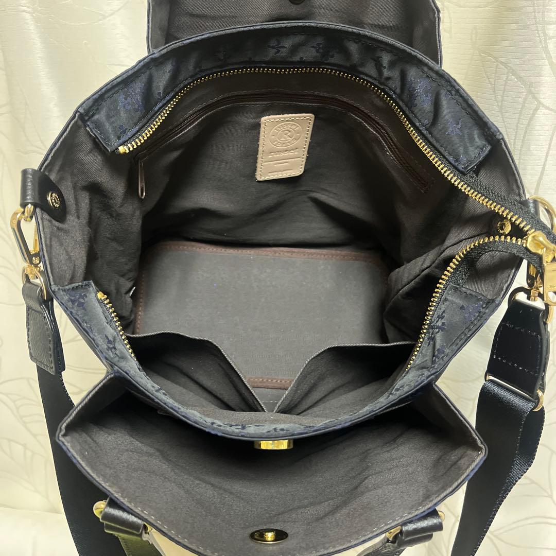 超美品ラシット 今期[B5サイズ対応］ポケット多数三層構造お仕事2wayバッグ