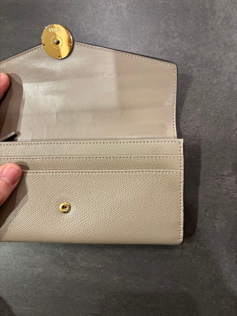 FENDI コンチネンタル長財布　ベージュ