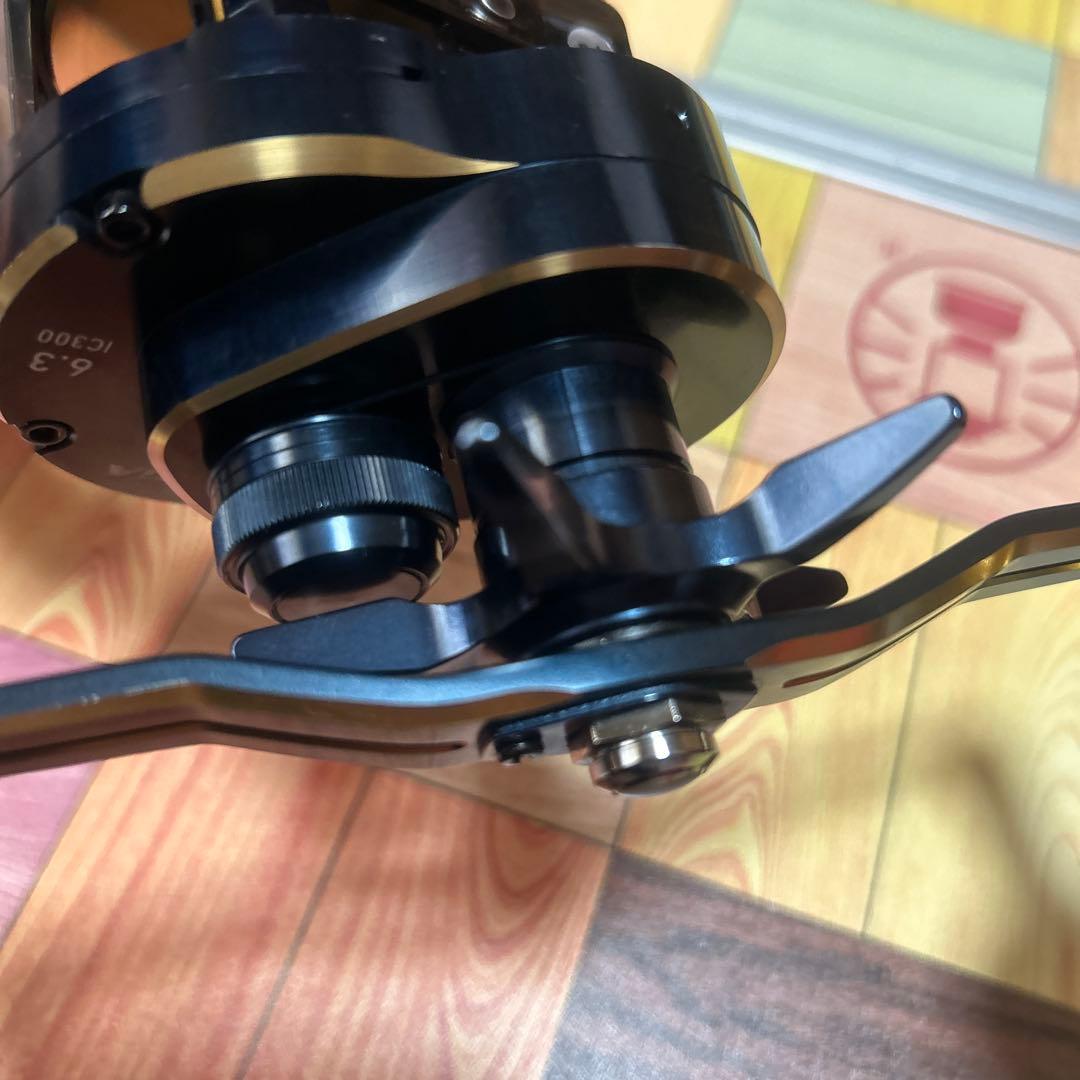 ダイワ　23追加モデル　ソルティガIC 300L DH 極上品