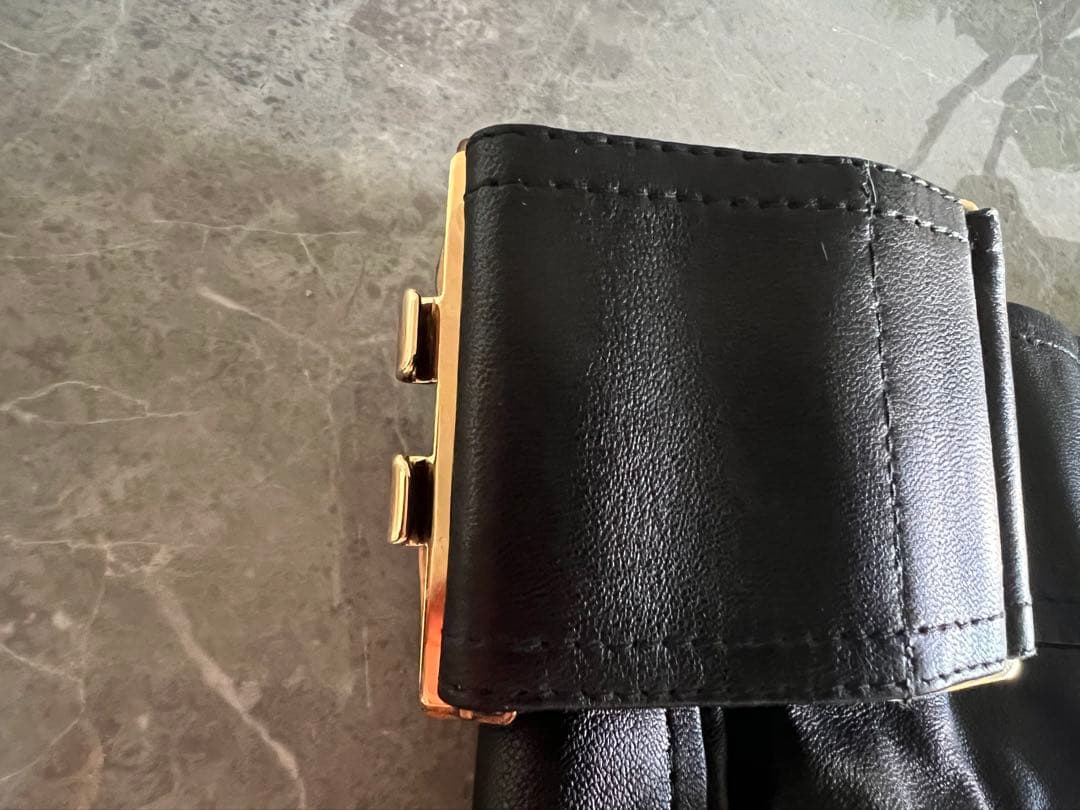 タグ付き★未使用★GUCCI ブラック レザー タイトスカート★38