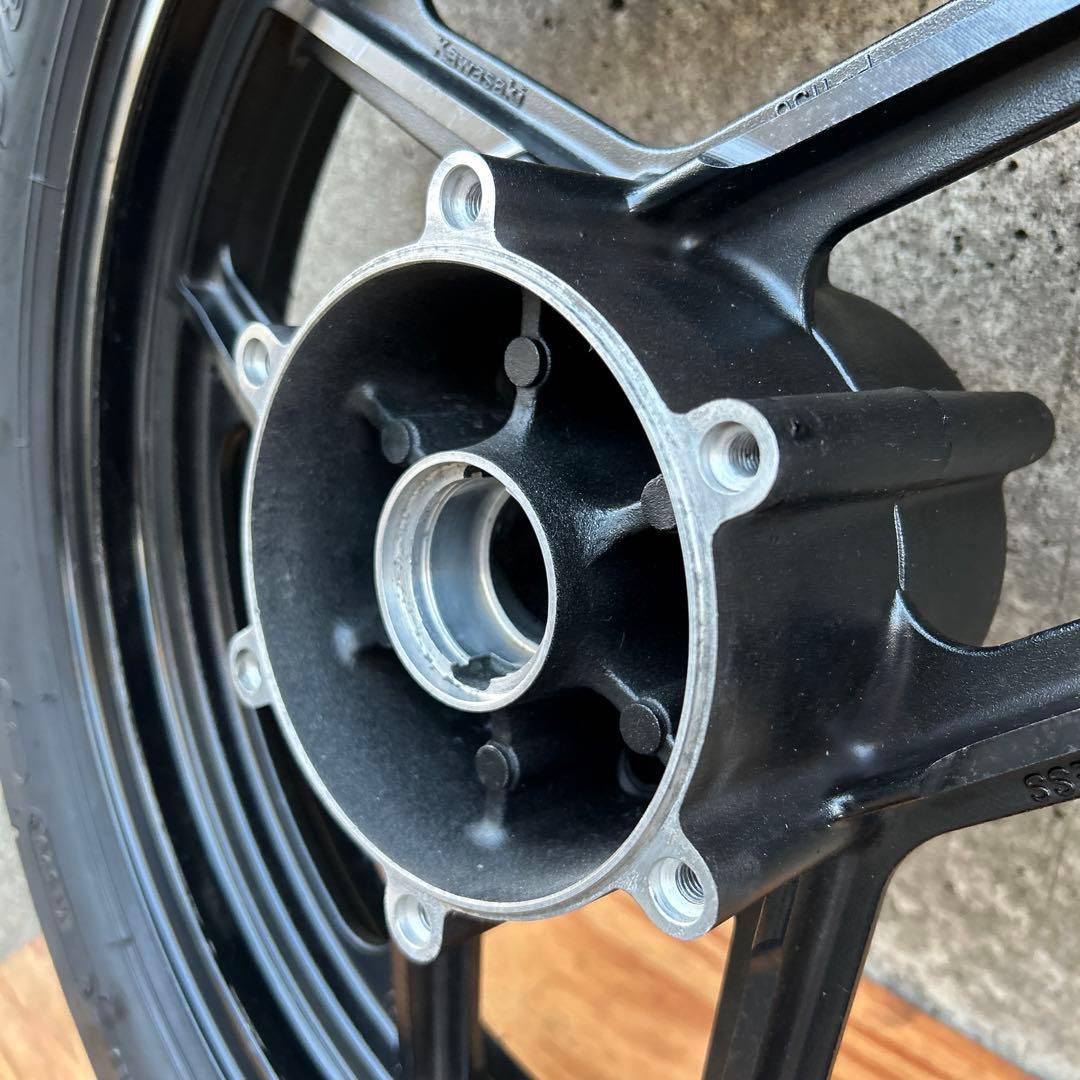 GPZ1000RX フロントホイール